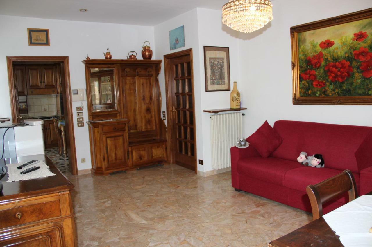 Le Coccole Del Trasimeno Guest House Tuoro sul Trasimeno Bagian luar foto
