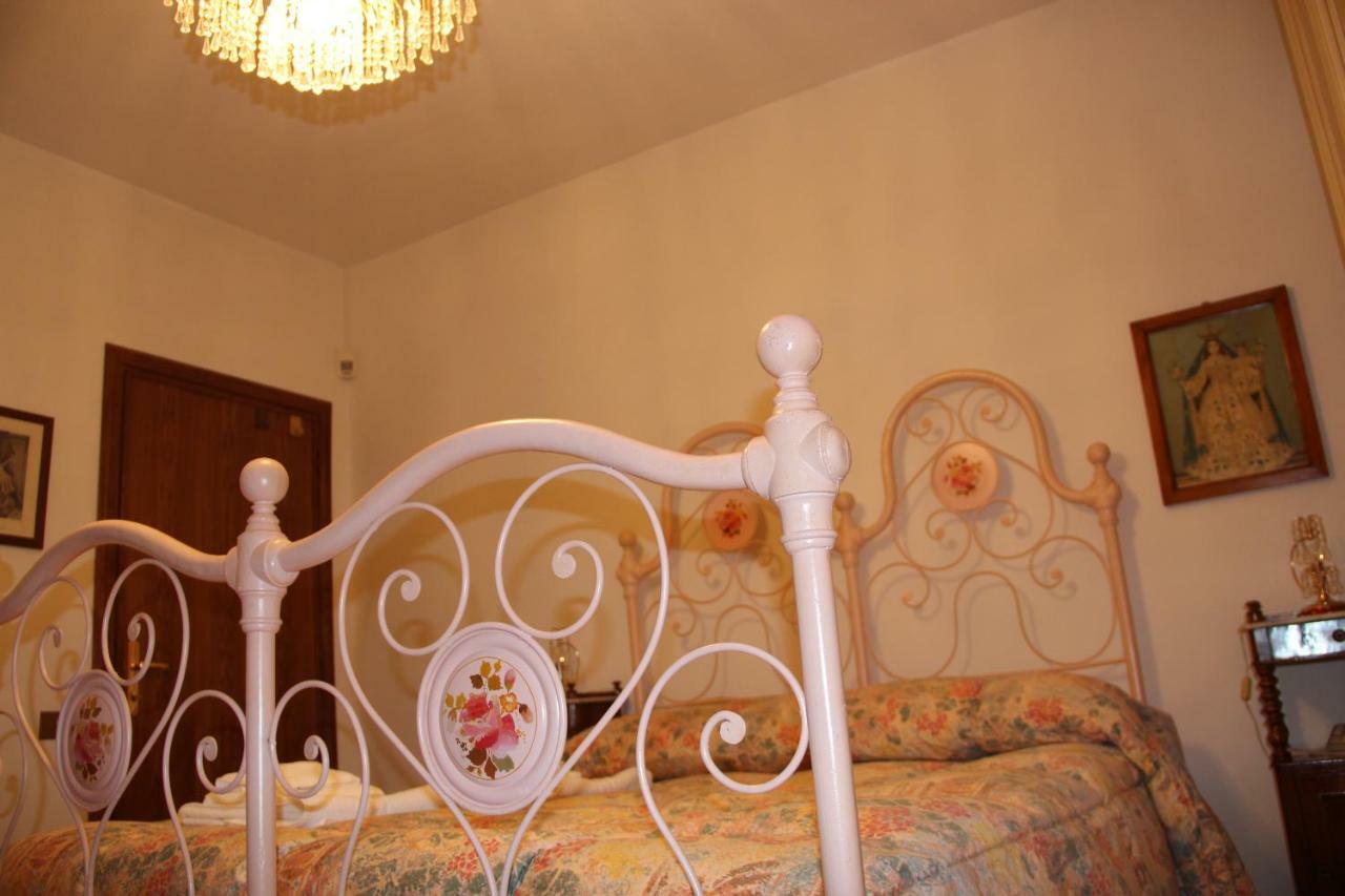 Le Coccole Del Trasimeno Guest House Tuoro sul Trasimeno Bagian luar foto